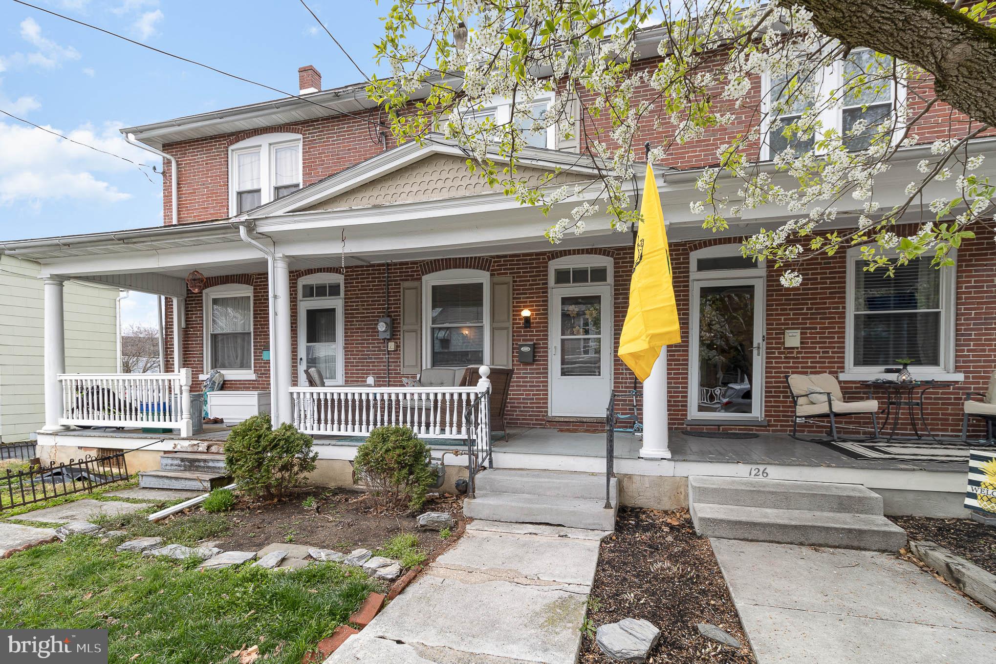 124 North Liberty Street Lititz, PA 17543 - Photo 3 of 25