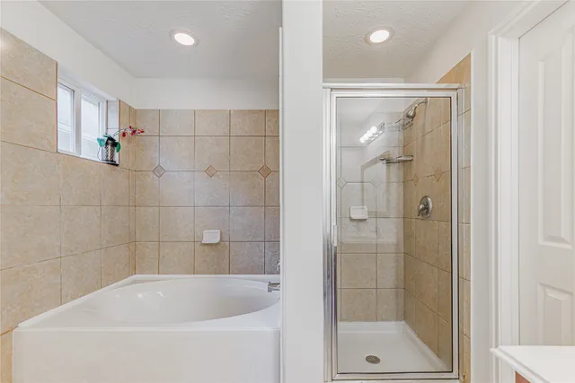 a view of utility room