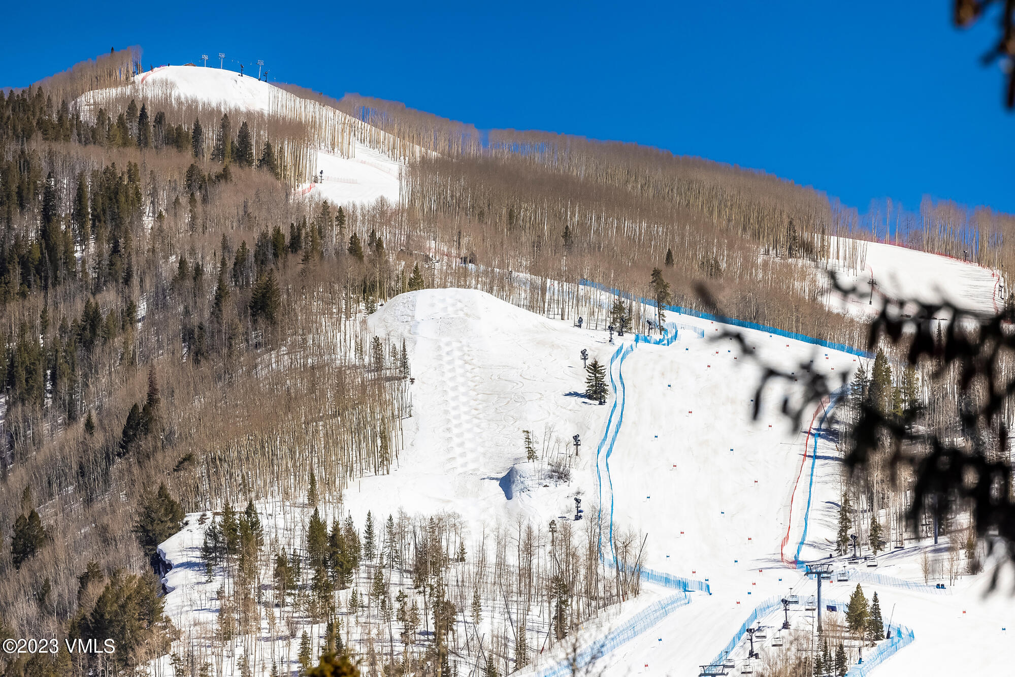 120 Willow Bridge Road, Unit 4J Vail, CO 81657 - Photo 11 of 34 120 Willow Bridge Road C-J4 12