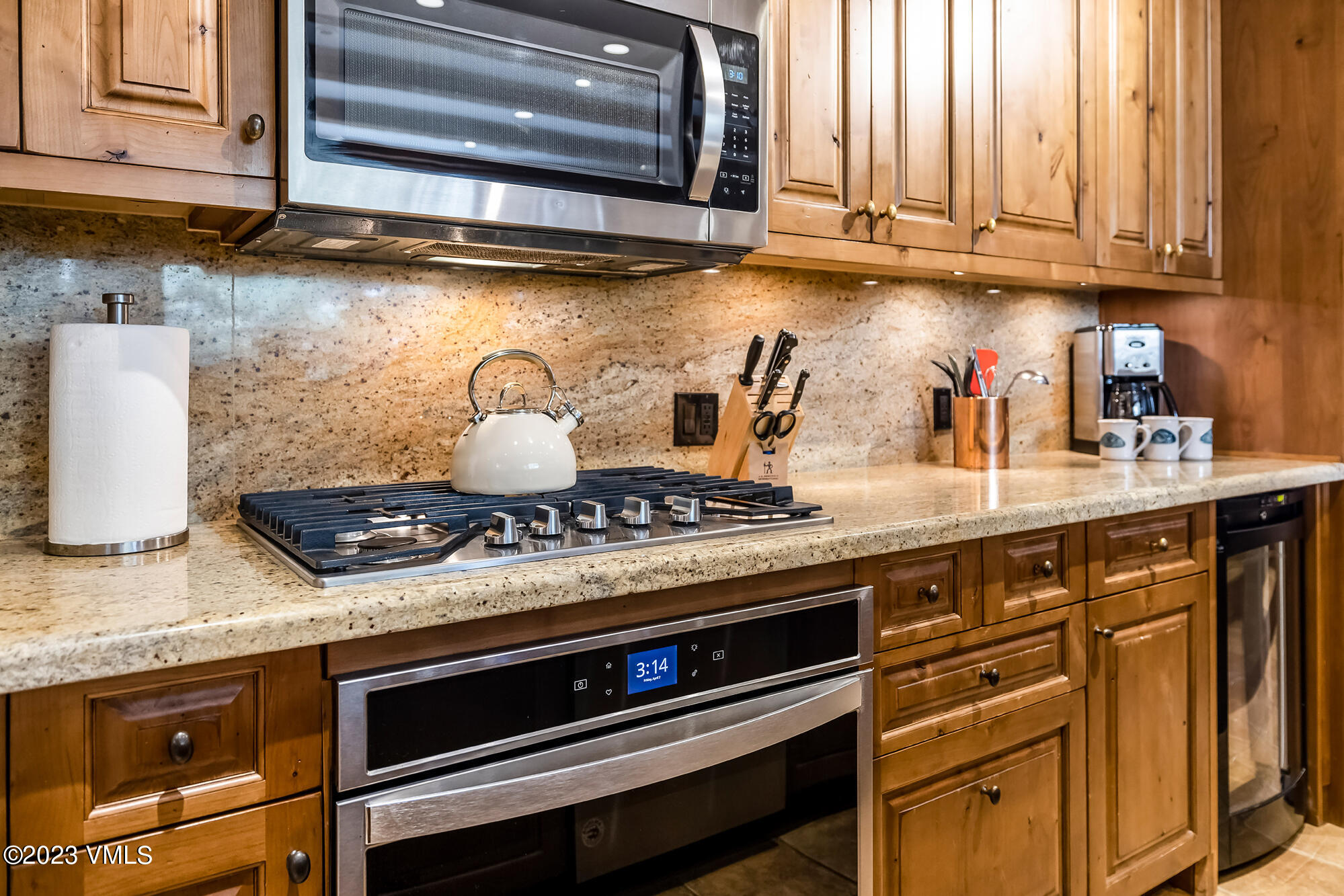 120 Willow Bridge Road, Unit 4J Vail, CO 81657 - Photo 16 of 34 120 Willow Bridge Road C-J4 18