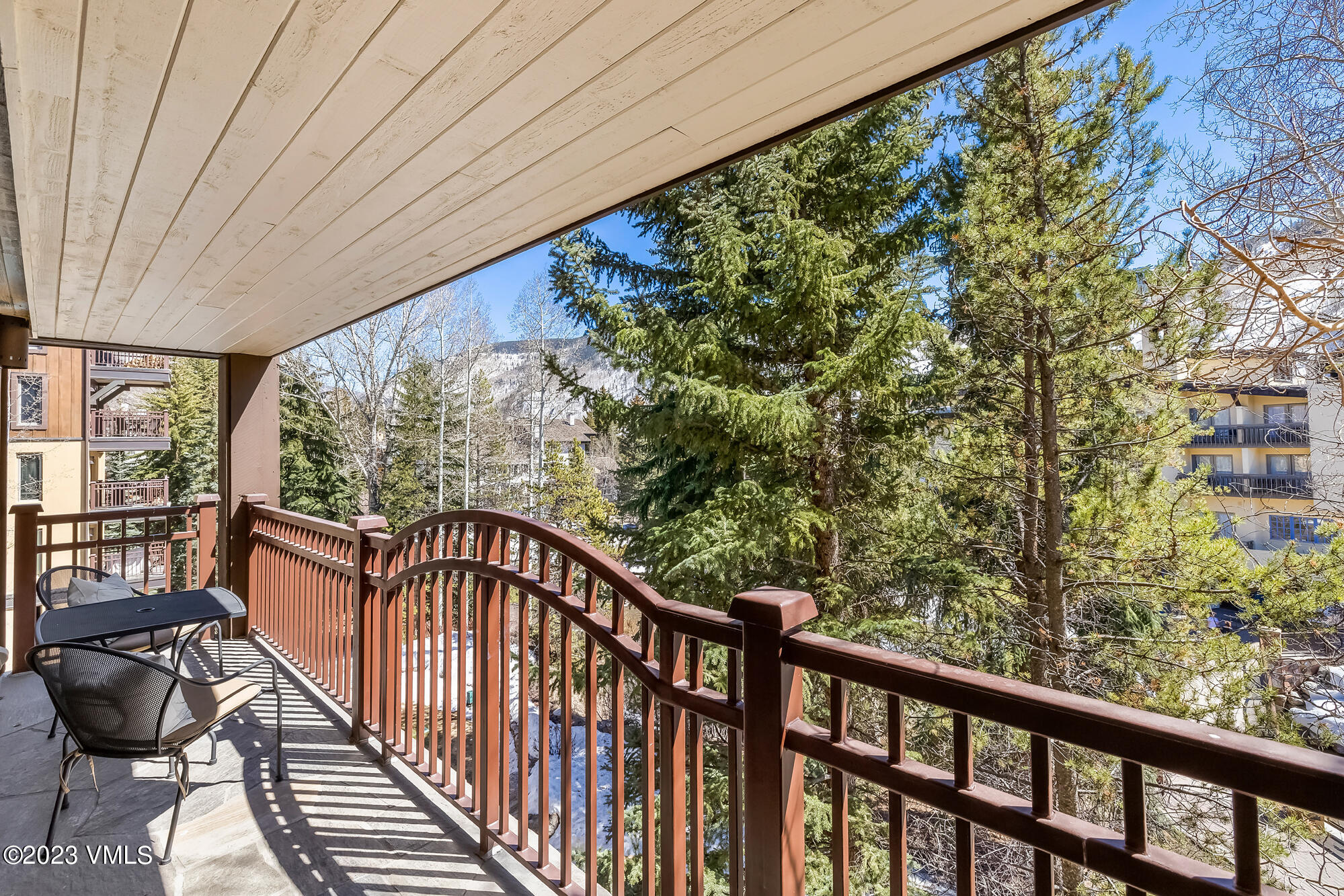 120 Willow Bridge Road, Unit 4J Vail, CO 81657 - Photo 8 of 34 120 Willow Bridge Road C-J4 08