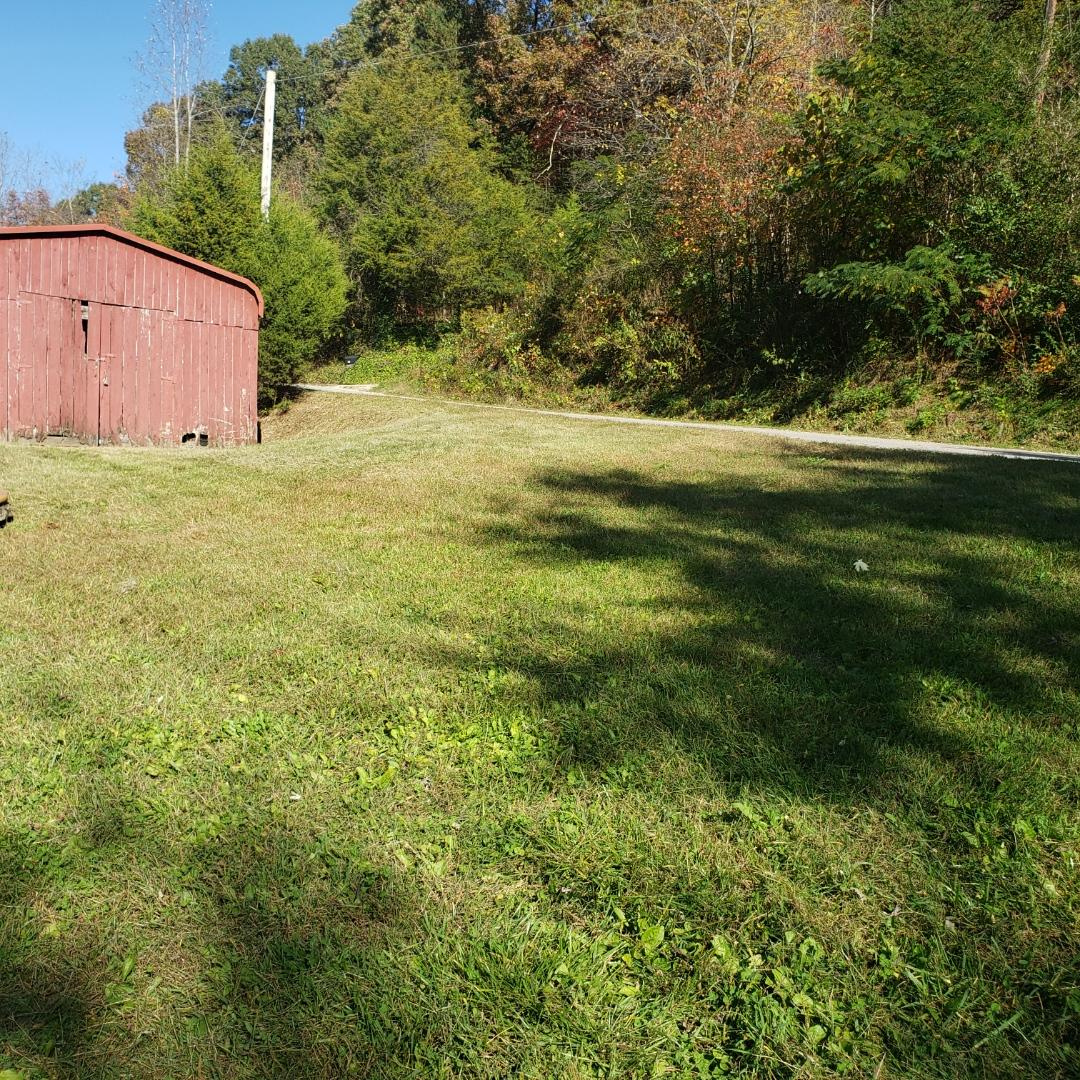 246 Axley Road La Follette, TN 37766 - Photo 15 of 16 41ACA167-9879-4C5A-879D-A06CB9ABC648