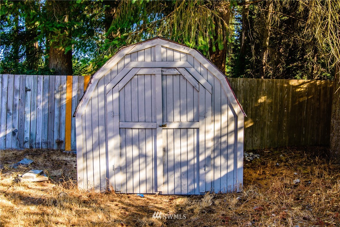 115 Raintree Loop Southeast Rainier, WA 98576 - Photo 23 of 25 Gallery Image 23