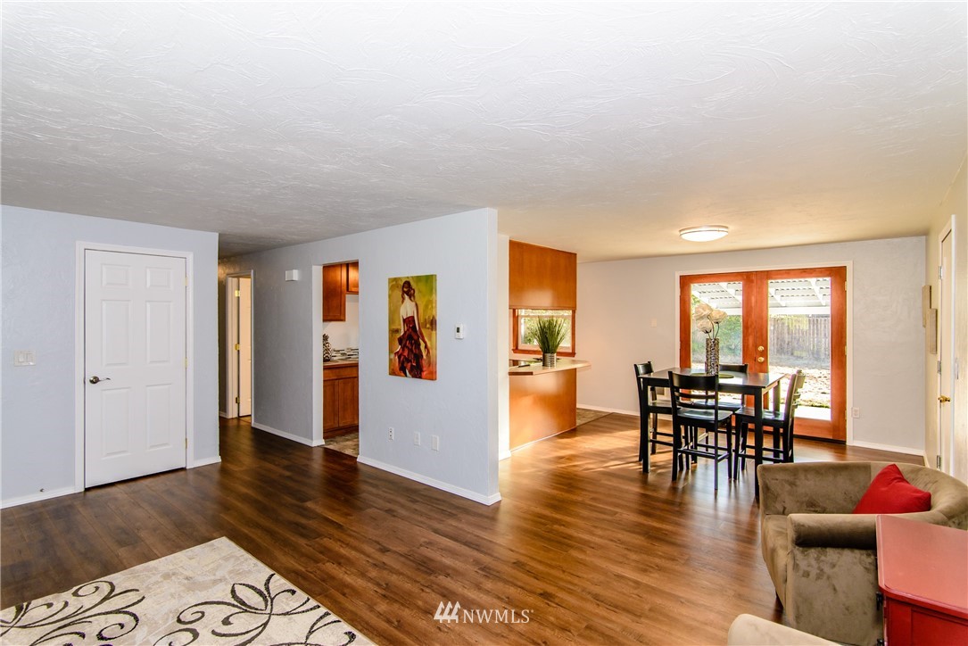 115 Raintree Loop Southeast Rainier, WA 98576 - Photo 5 of 25 Gallery Image 5