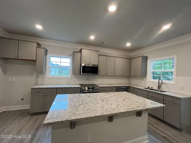 $482,500 | 1225 Mandevilla Drive Southeast, Bolivia, NC 28422