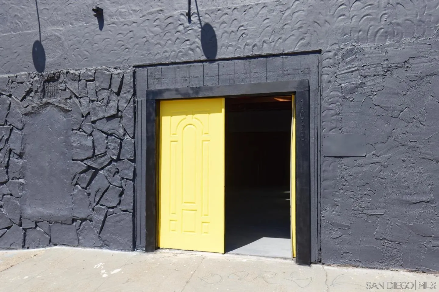 1038 24th Street Oakland, CA 94607 - Photo 17 of 17 a view of door