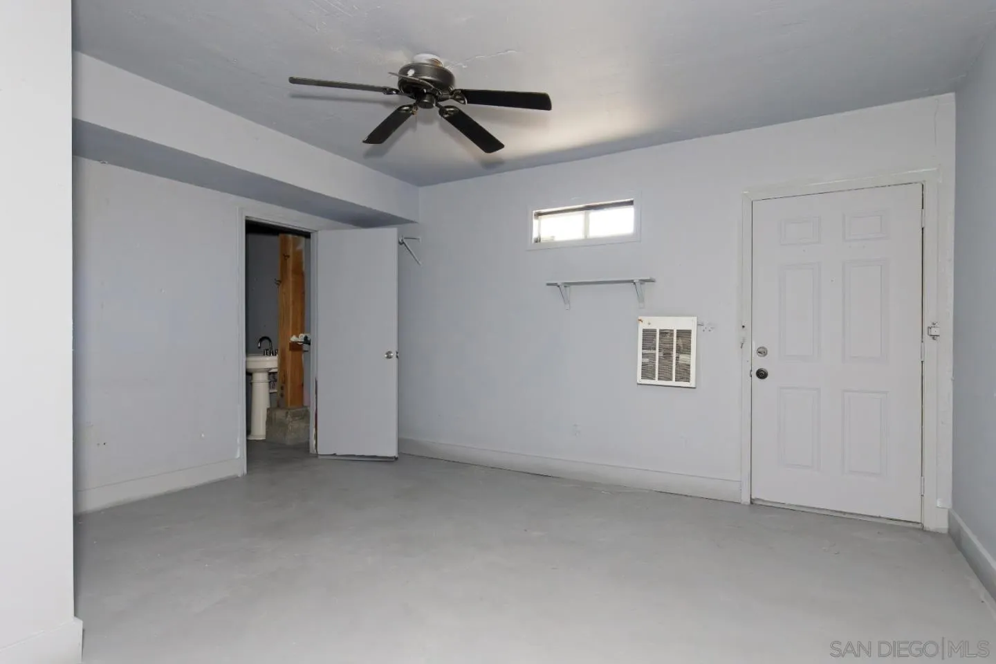 1038 24th Street Oakland, CA 94607 - Photo 9 of 17 a view of empty room