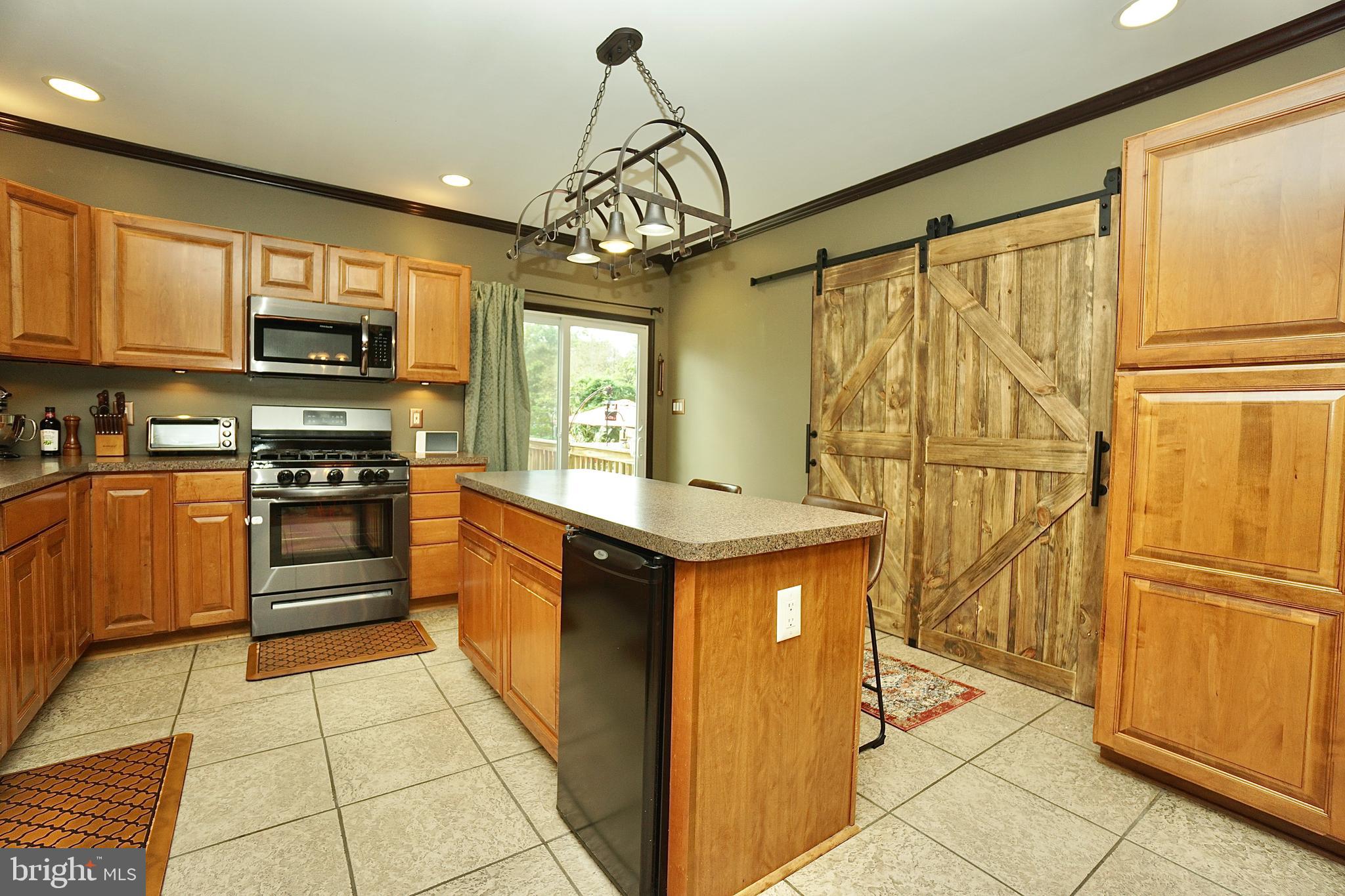253 Vineyard Road Atco, NJ 08004 - Photo 4 of 54 Gallery Image 4