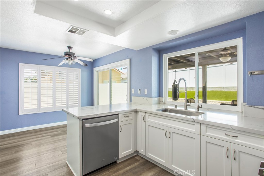 31110 Nice Mentone, CA 92359 - Photo 11 of 41