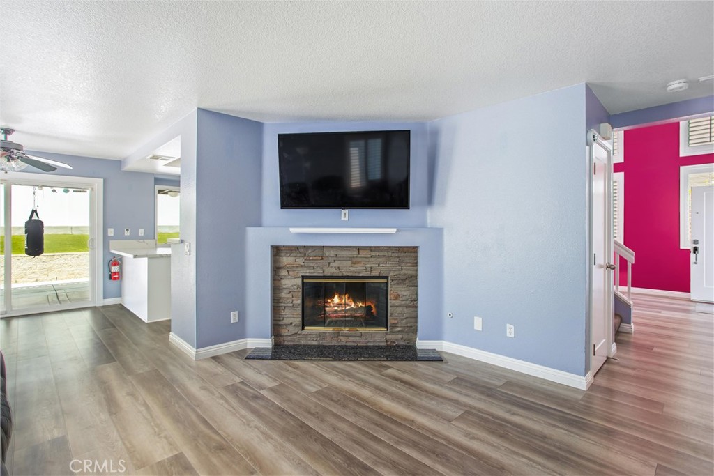 31110 Nice Mentone, CA 92359 - Photo 18 of 41