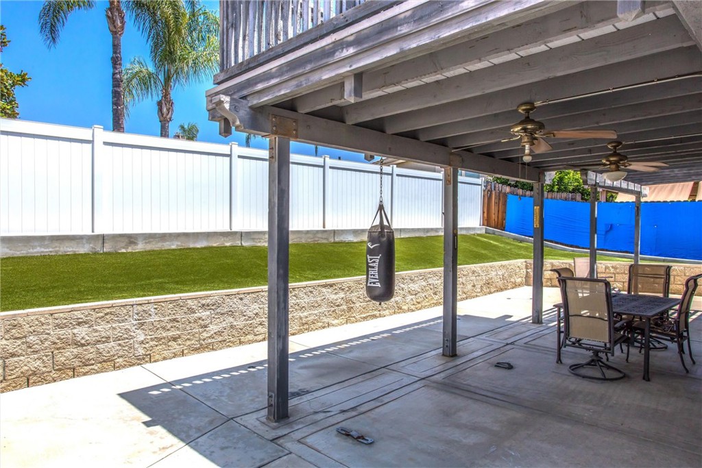 31110 Nice Mentone, CA 92359 - Photo 31 of 41