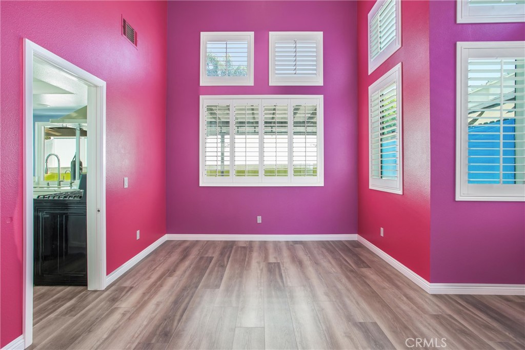 31110 Nice Mentone, CA 92359 - Photo 6 of 41