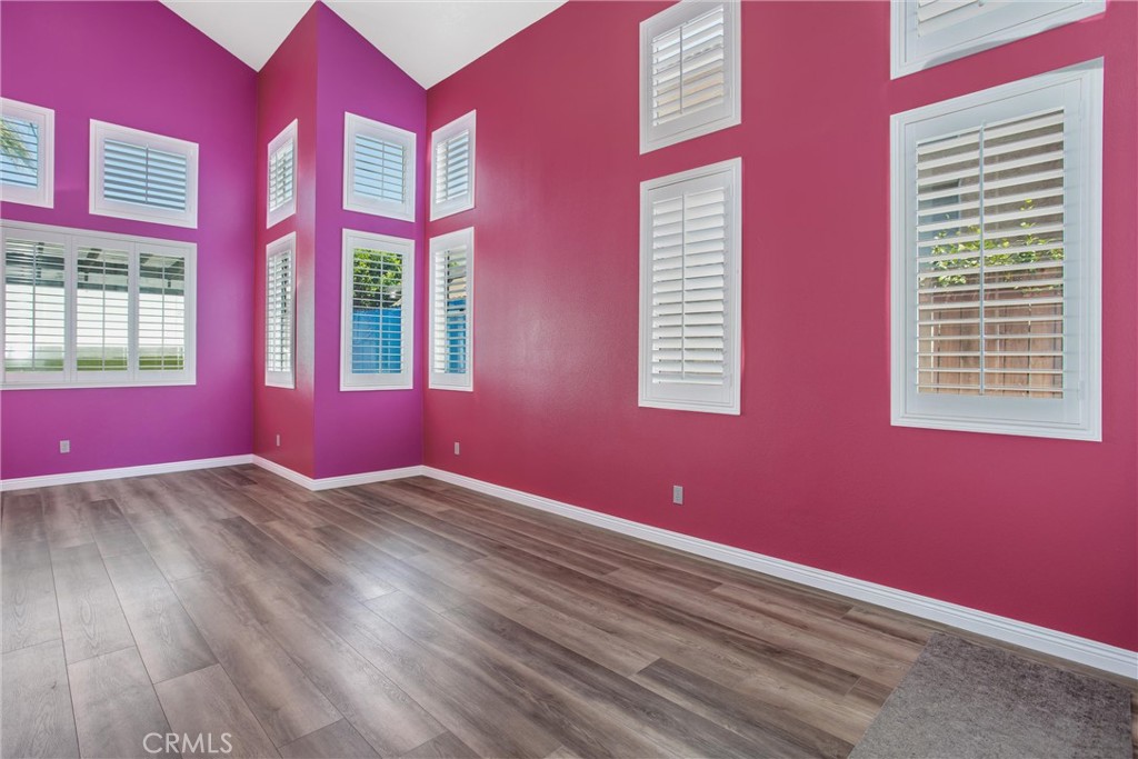 31110 Nice Mentone, CA 92359 - Photo 9 of 41