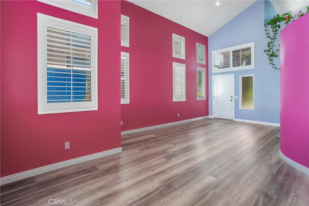 31110 Nice Mentone, CA 92359 - Photo 10 of 41