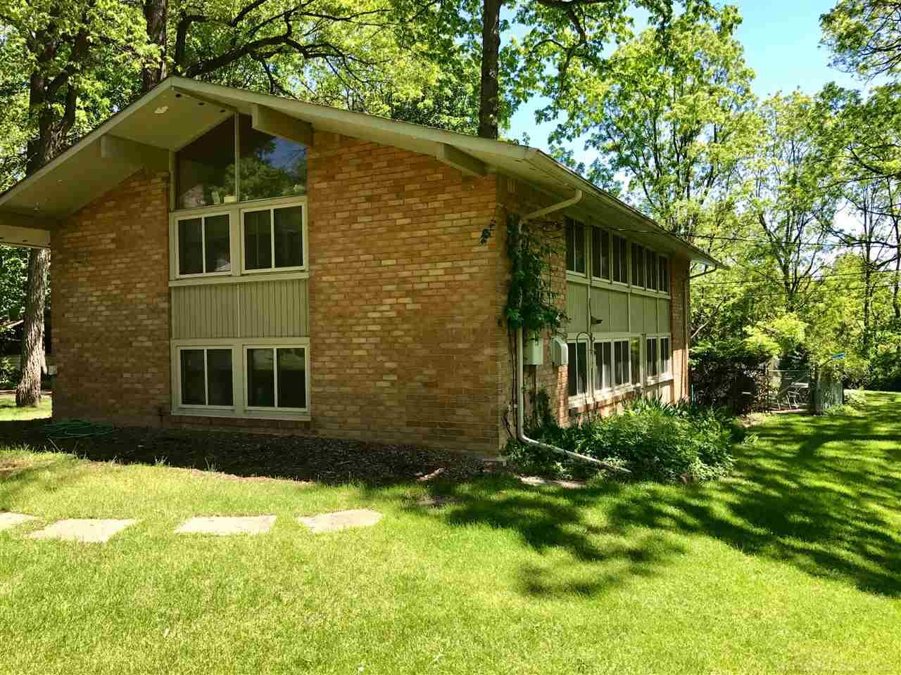 2961 Hillendale Drive Rochester Hills, MI 48309 - Photo 2 of 41