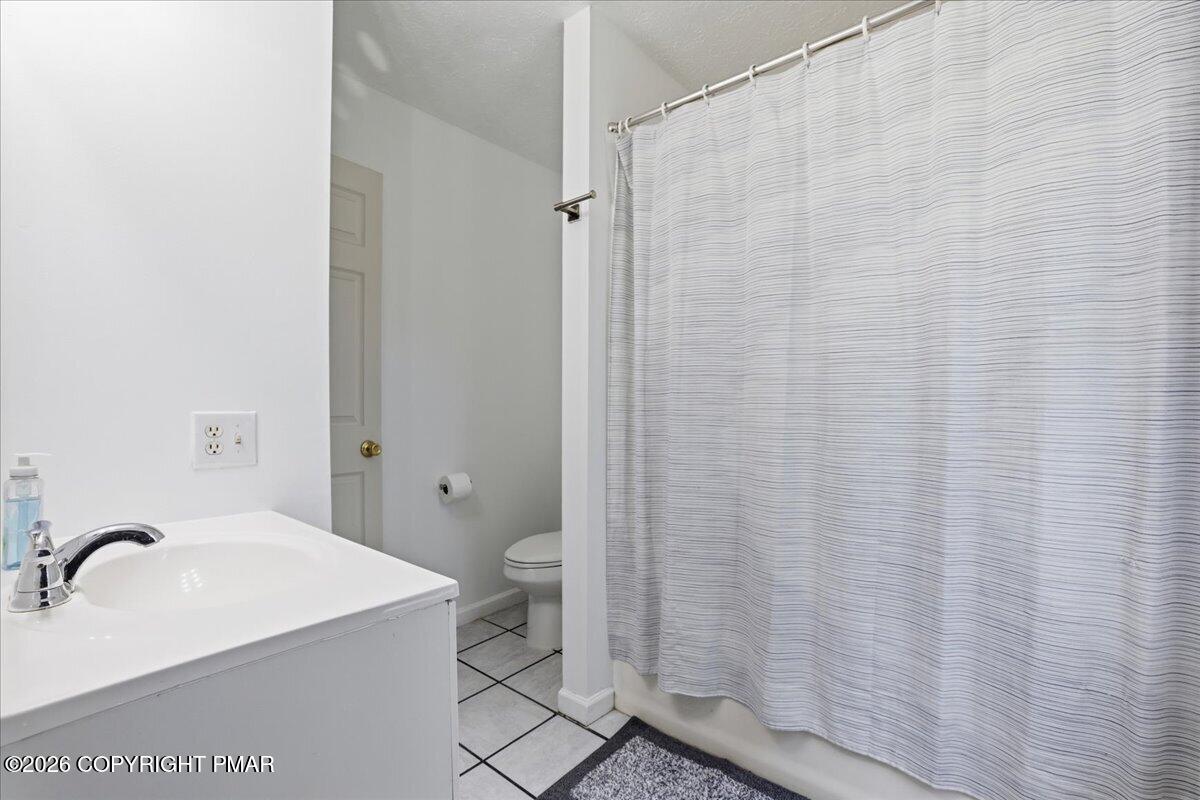 2108 Freedom Way Pocono Summit, PA 18346 - Photo 49 of 92 049-063_847A4057