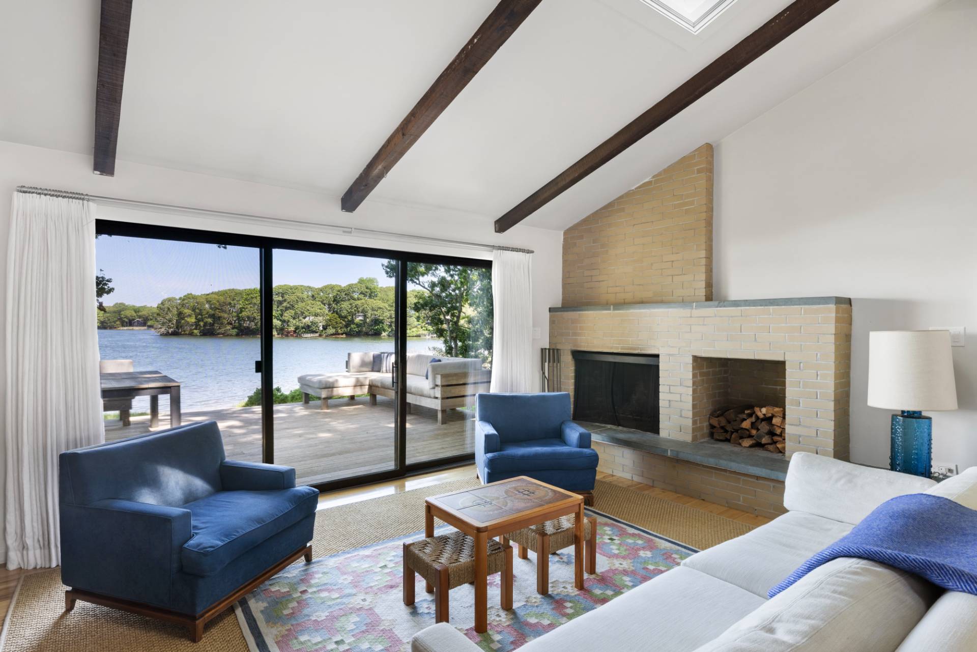 33 Bluff Point Road Sag Harbor, NY 11963 - Photo 7 of 23