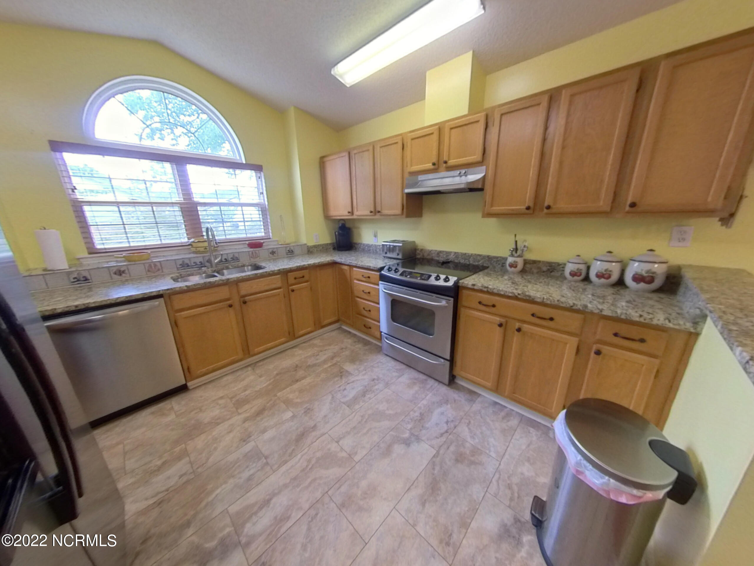 447 Deer Path Calabash, NC 28467 - Photo 17 of 55 Kitchen