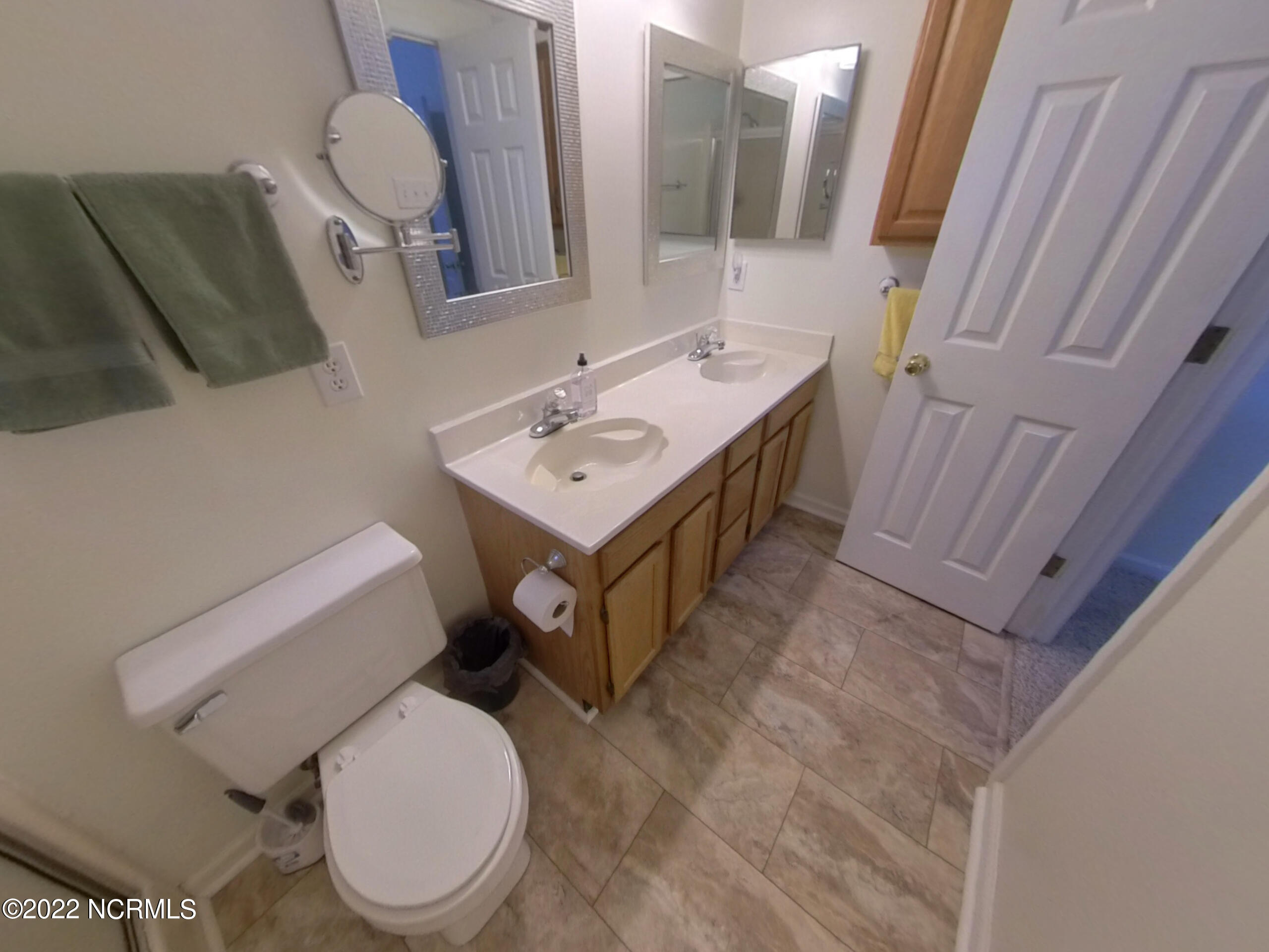 447 Deer Path Calabash, NC 28467 - Photo 36 of 55 Master Bathroom