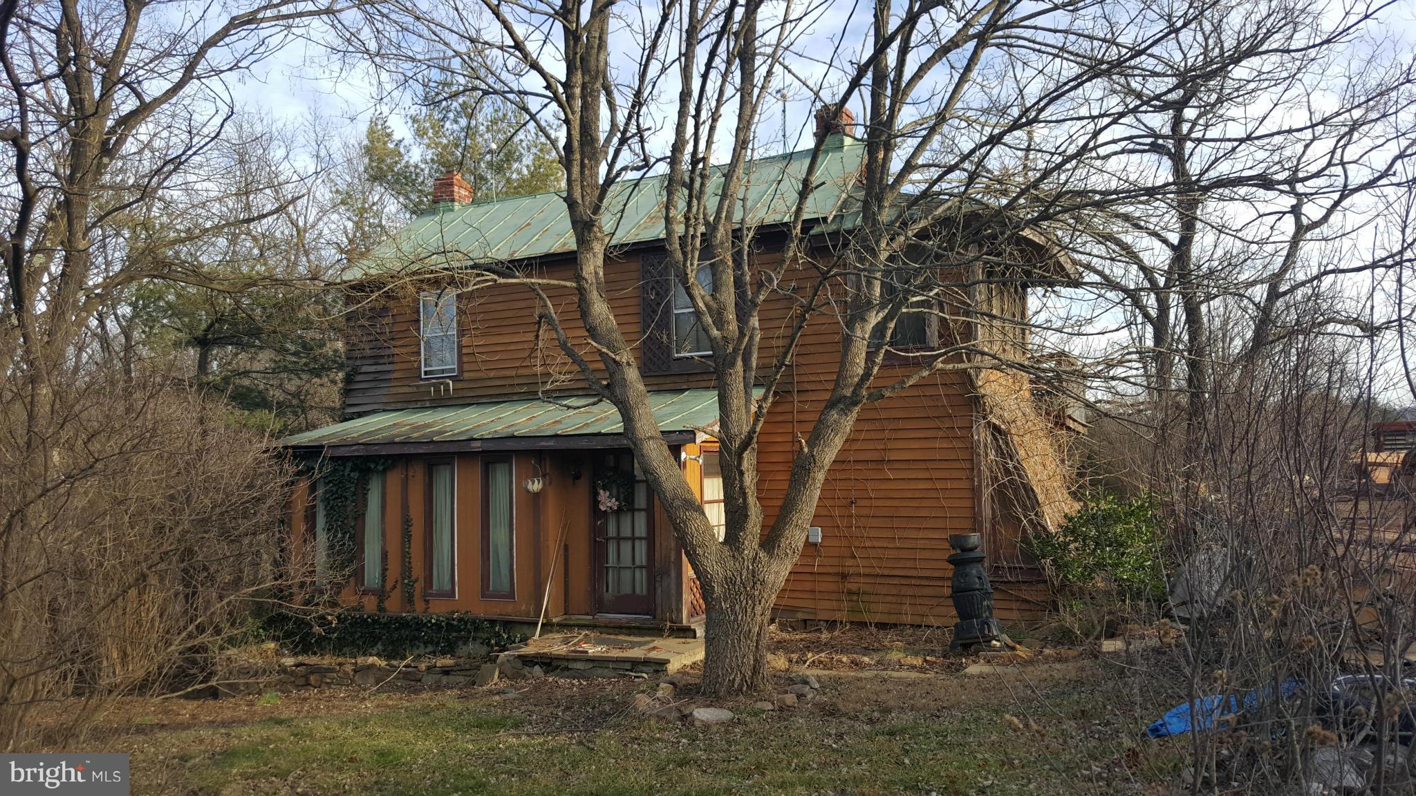1563 South Pifer Road Star Tannery, VA 22654 - Photo 1 of 2 a view of a house with a yard