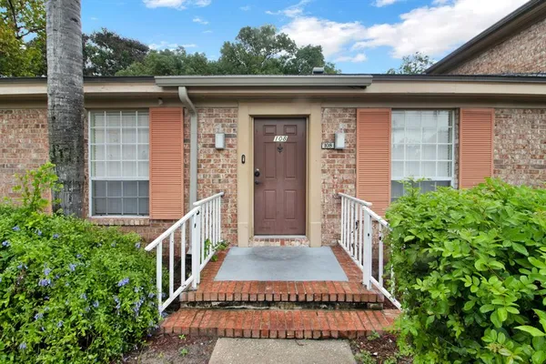 $2,000 | 416 Banyon Tree Circle, Unit 108, Maitland, FL 32751