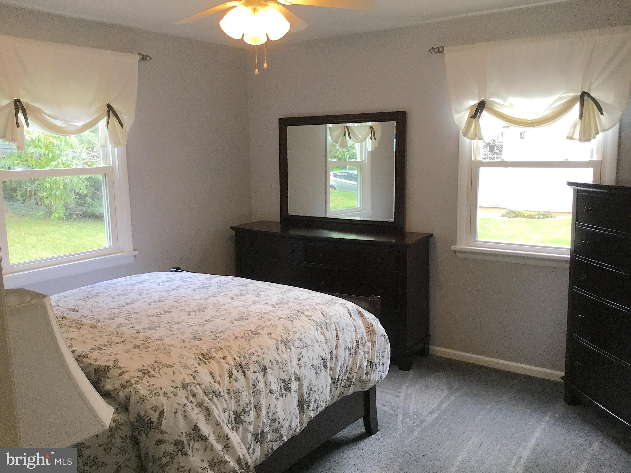 108 Lynbrook Road Paoli, PA 19301 - Photo 18 of 29 Main bedroom