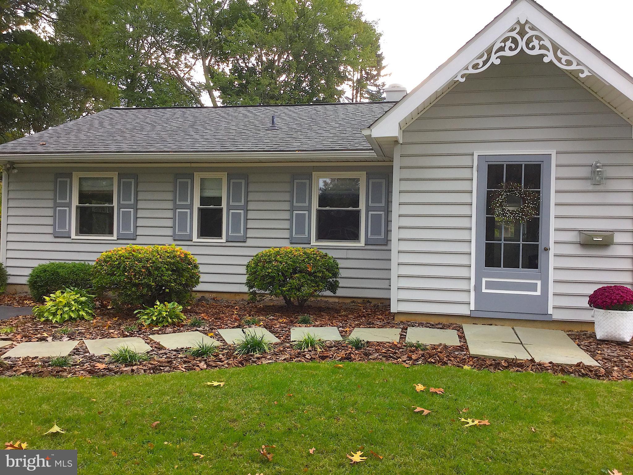 108 Lynbrook Road Paoli, PA 19301 - Photo 4 of 29