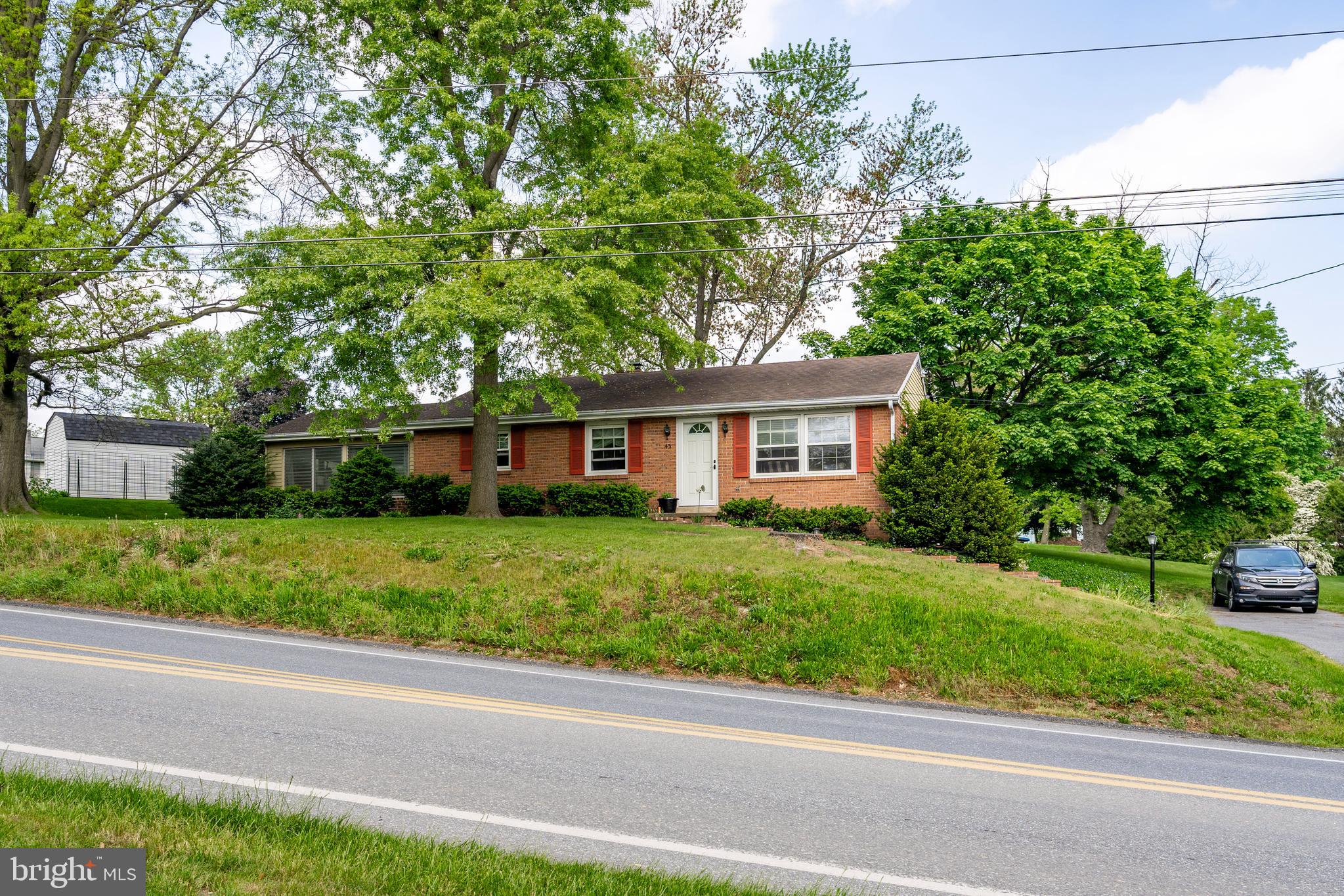 43 South Penryn Road Manheim, PA 17545 - Photo 5 of 44