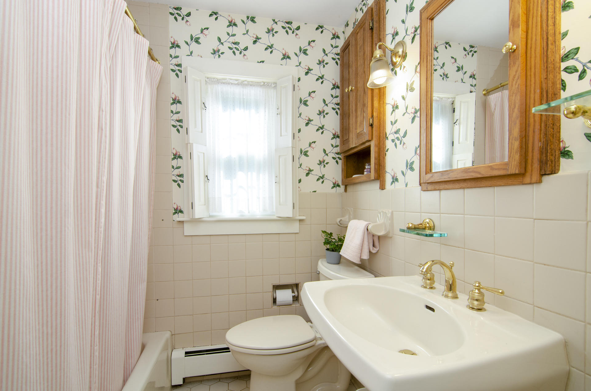13 Water Street Sandwich, MA 02563 - Photo 11 of 23 Full Bath