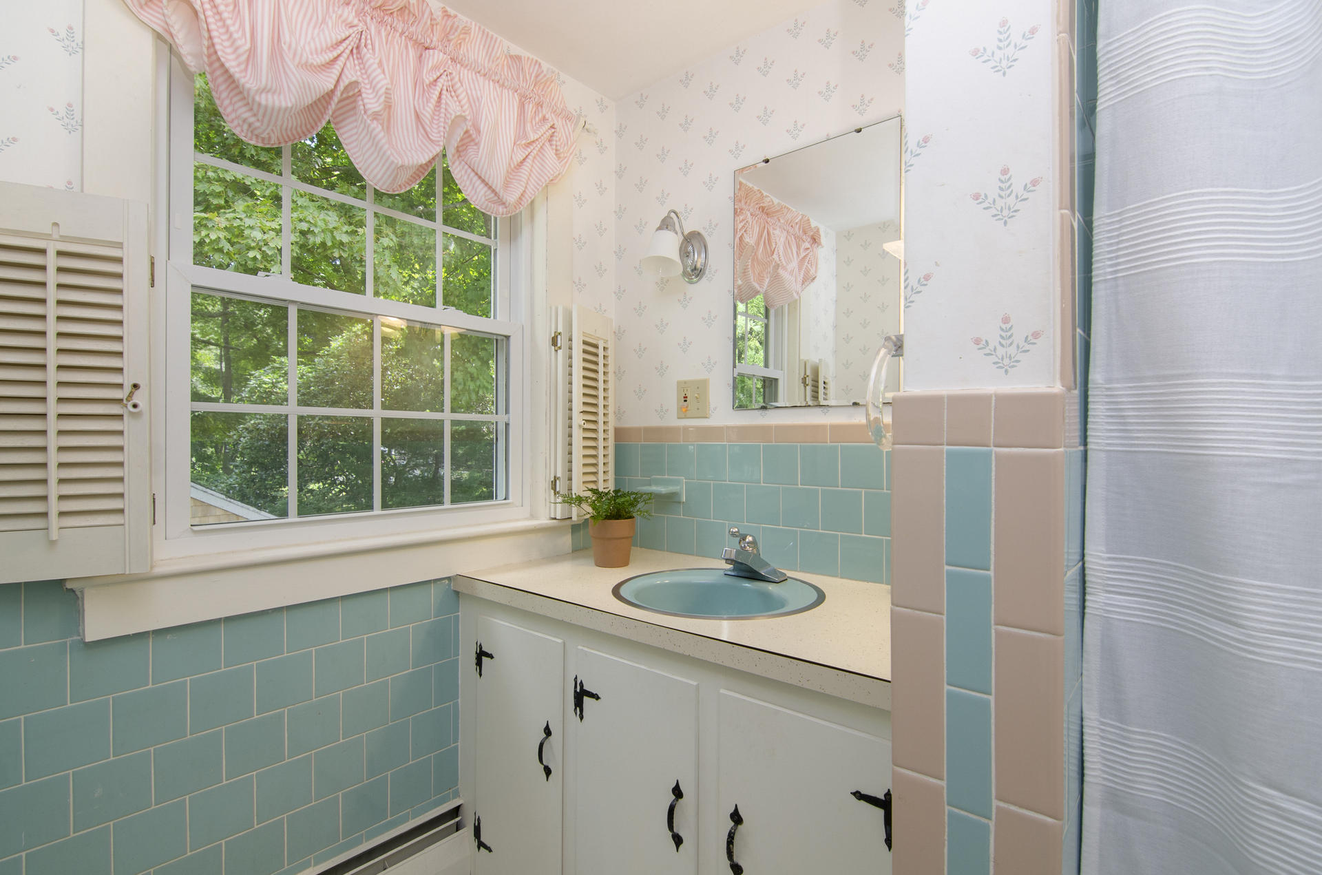 13 Water Street Sandwich, MA 02563 - Photo 15 of 23 Full Bath