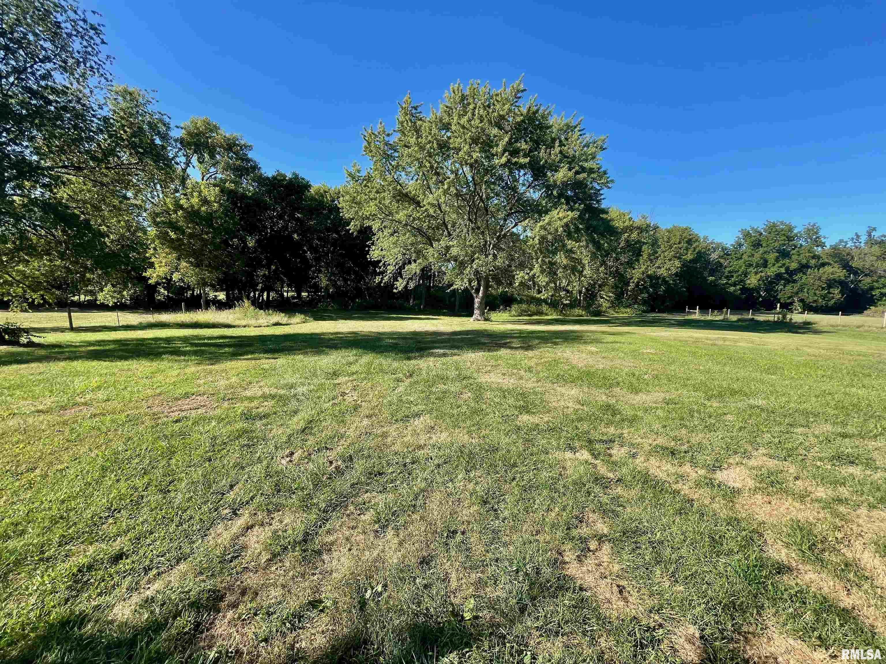 1955 East 2700 North Road Blue Mound, IL 62513 - Photo 22 of 27