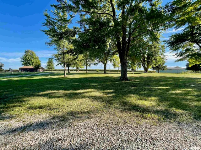 $324,900 | 1955 East 2700 North Road, Blue Mound, IL 62513