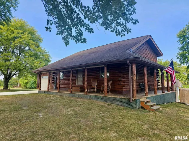 $324,900 | 1955 East 2700 North Road, Blue Mound, IL 62513