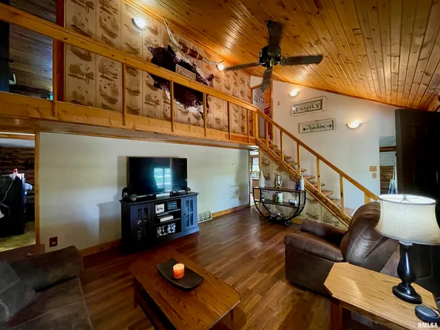 $324,900 | 1955 East 2700 North Road, Blue Mound, IL 62513