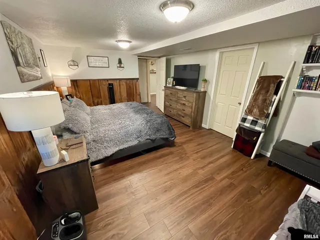 $324,900 | 1955 East 2700 North Road, Blue Mound, IL 62513