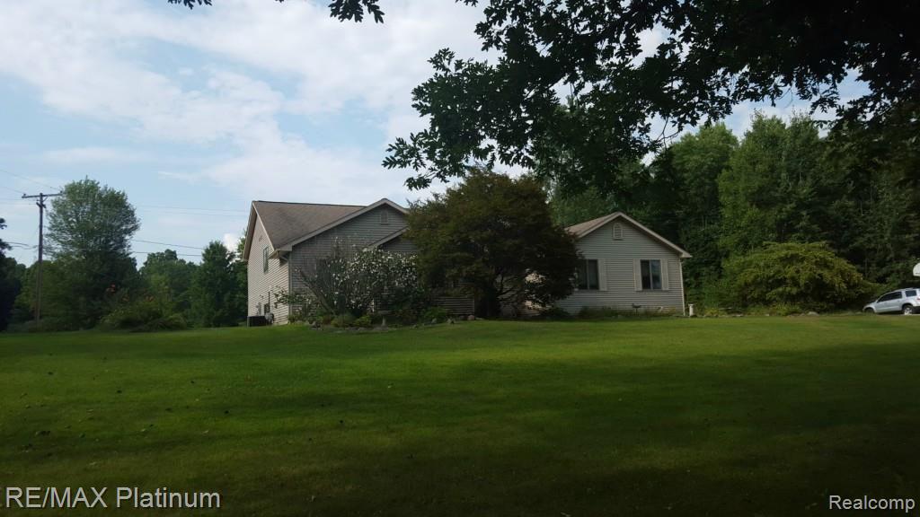 2537 Swarthout Road Pinckney, MI 48169 - Photo 1 of 37