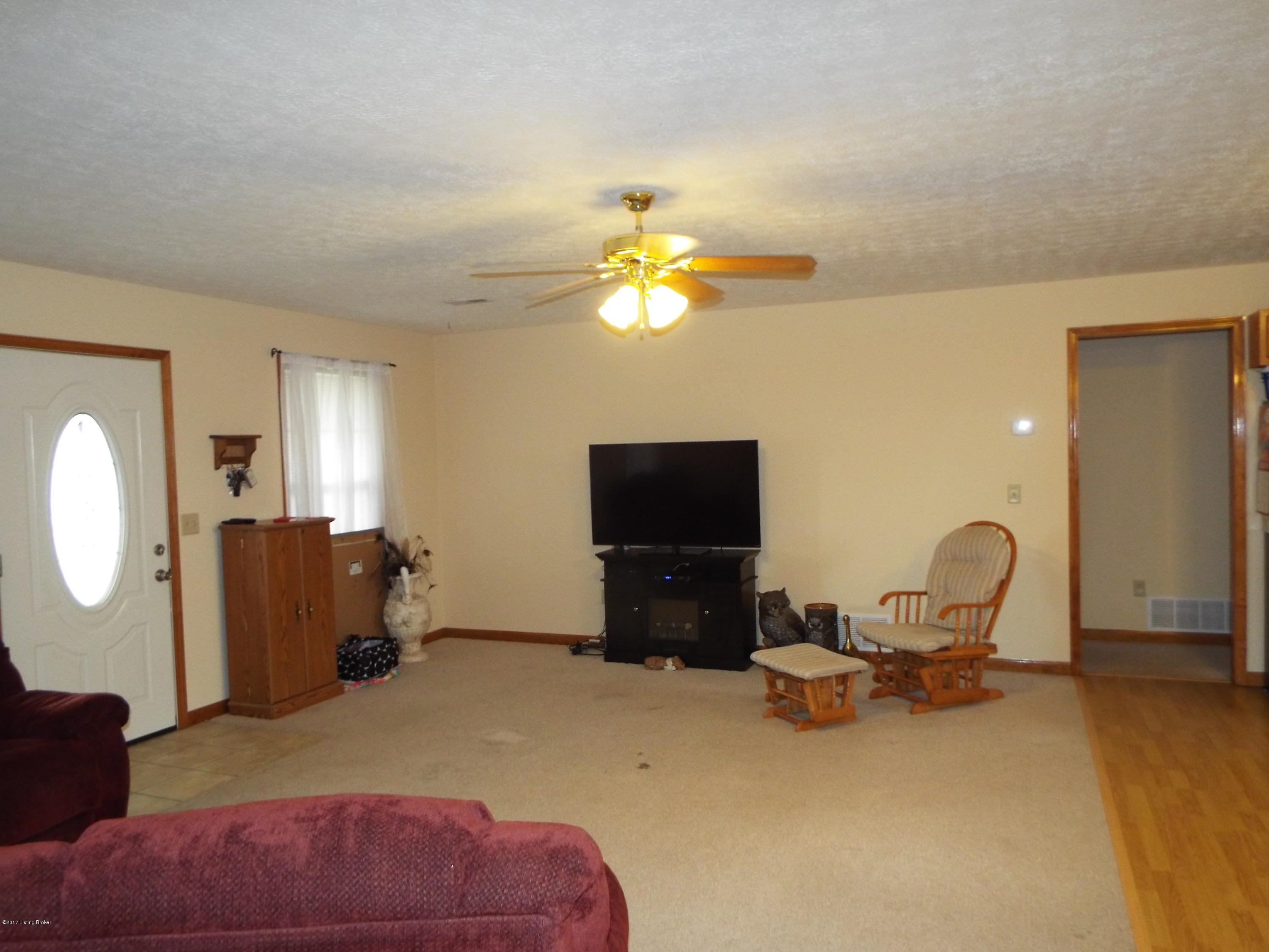 54 Stuart Lane Upton, KY 42784 - Photo 9 of 18 DSCF1605