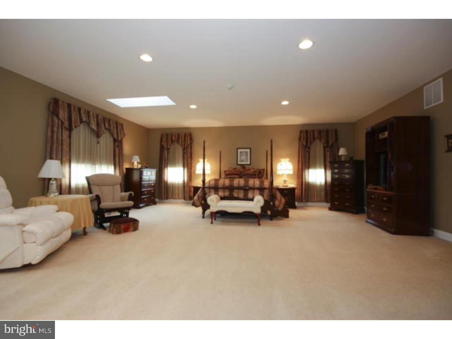 115 Pump Branch Road Berlin, NJ 08009 - Photo 11 of 25 Bedroom - Main