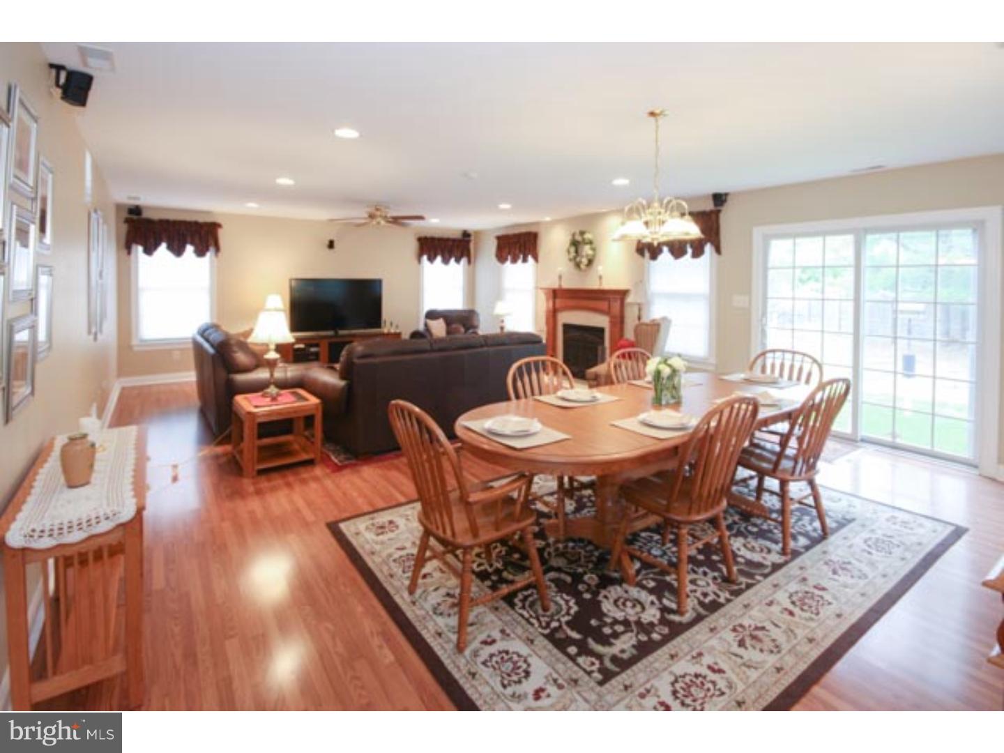 115 Pump Branch Road Berlin, NJ 08009 - Photo 20 of 25 Dining Room