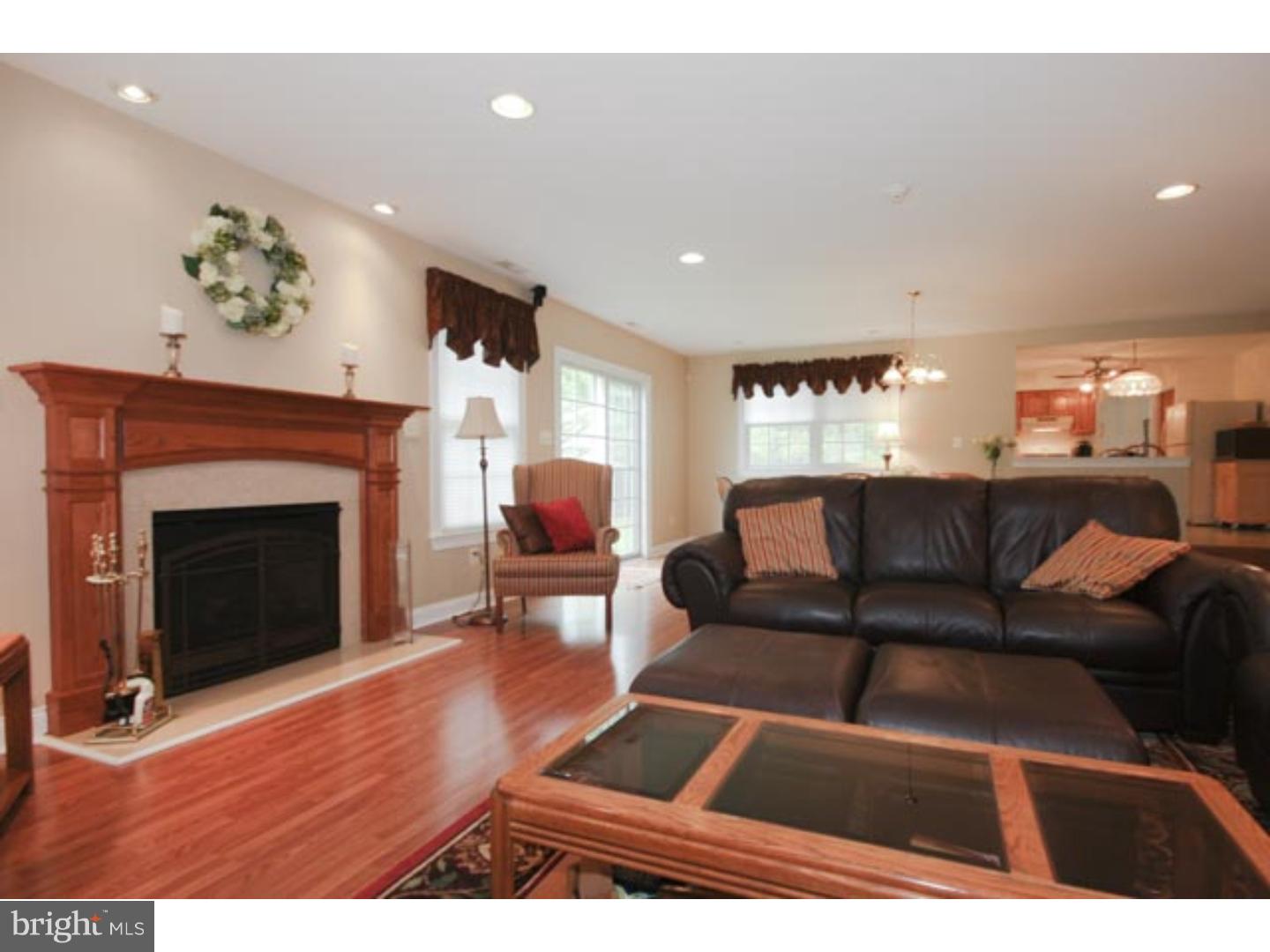 115 Pump Branch Road Berlin, NJ 08009 - Photo 4 of 25 Family Room