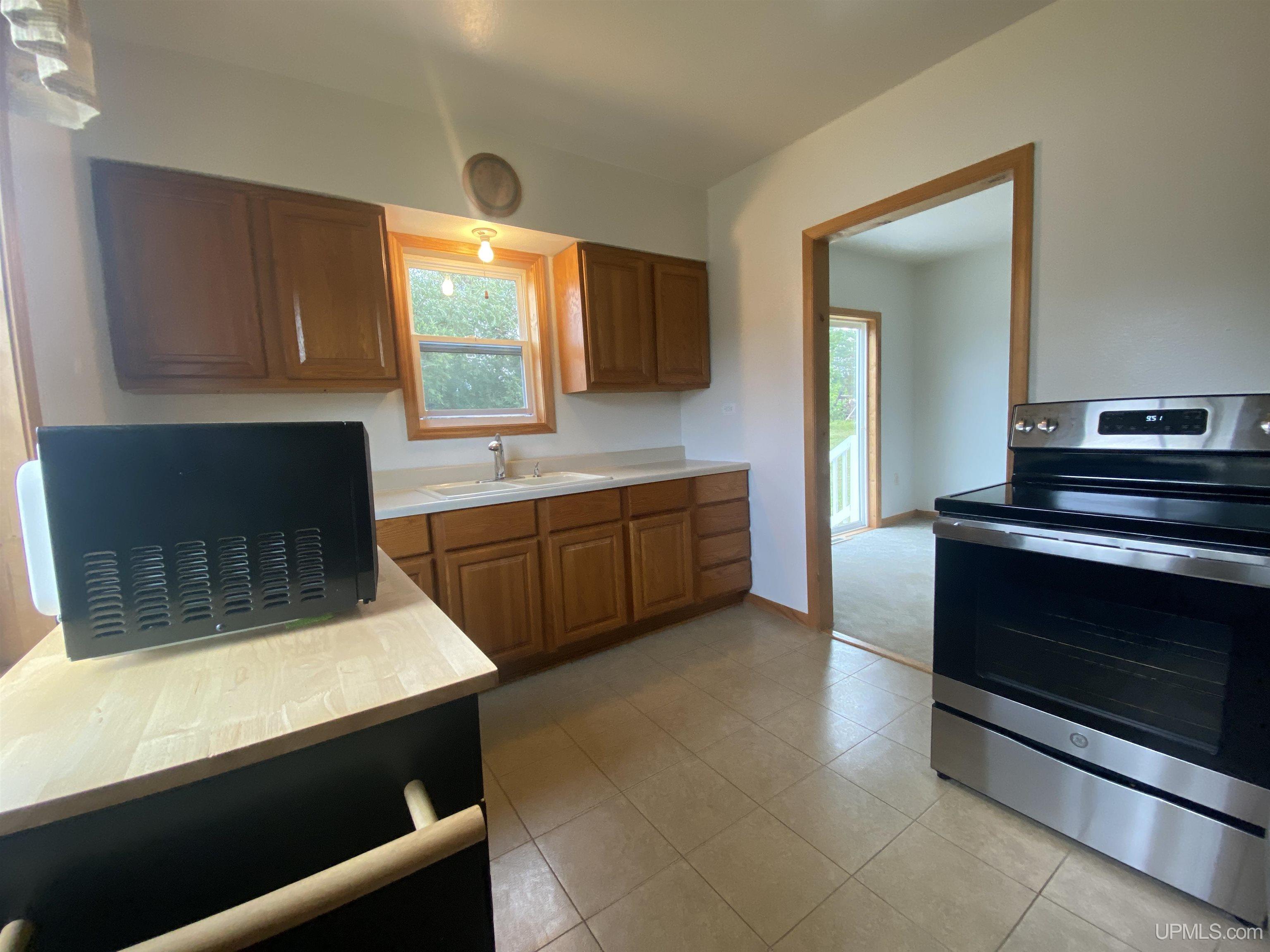 8204 Center Ramsay, MI 49959 - Photo 11 of 19 Gallery Image 11