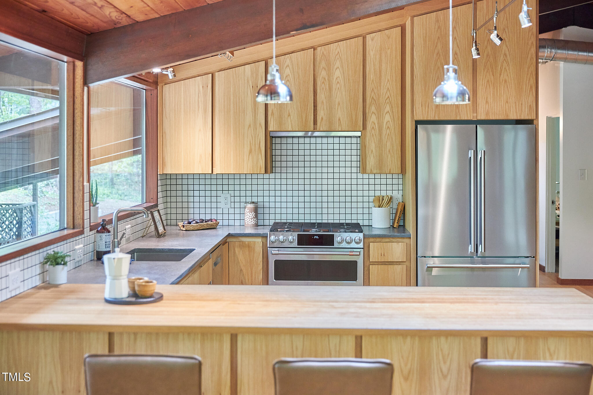 3524 Rugby Road Durham, NC 27707 - Photo 11 of 50 089