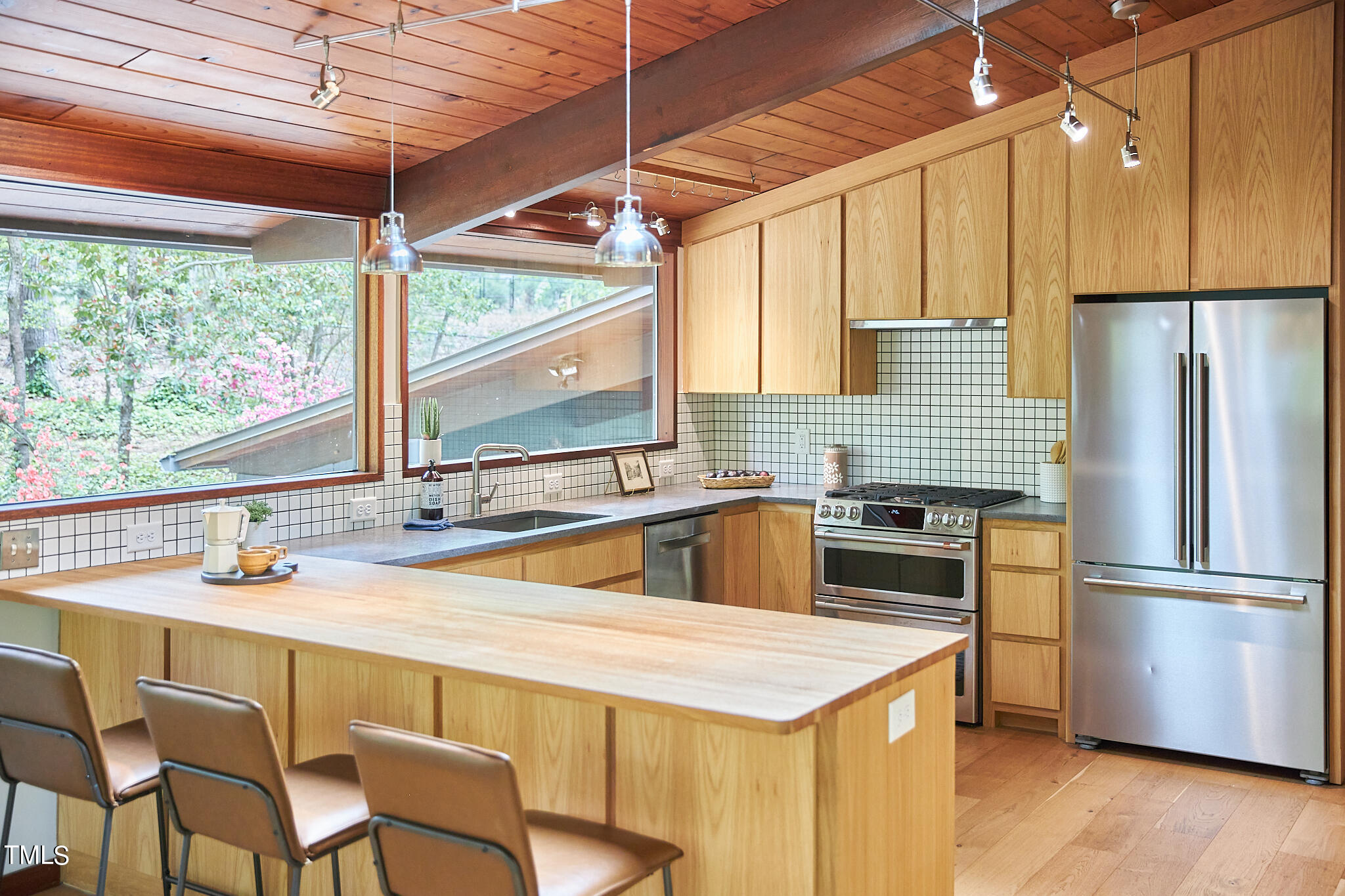 3524 Rugby Road Durham, NC 27707 - Photo 12 of 50 087