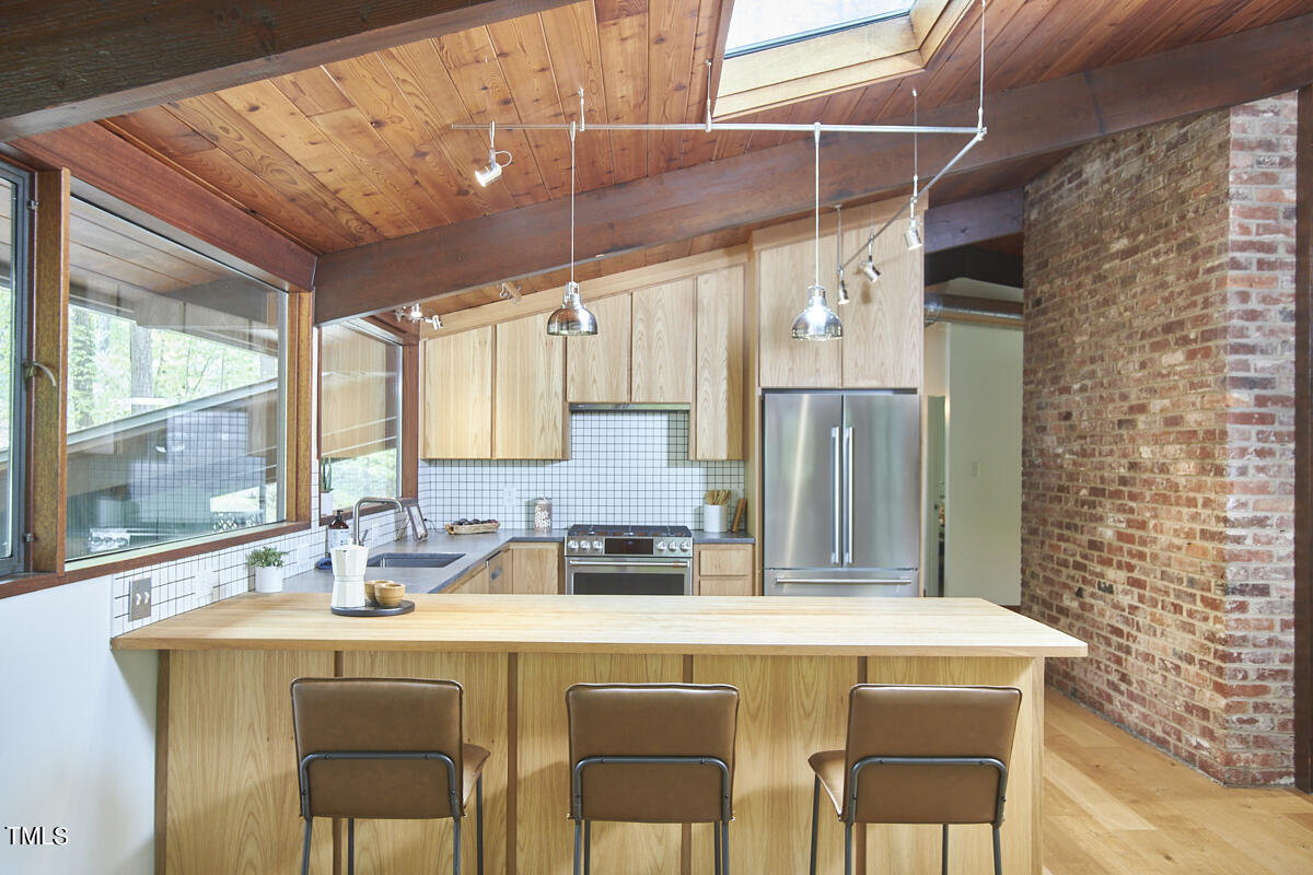 3524 Rugby Road Durham, NC 27707 - Photo 13 of 50 039