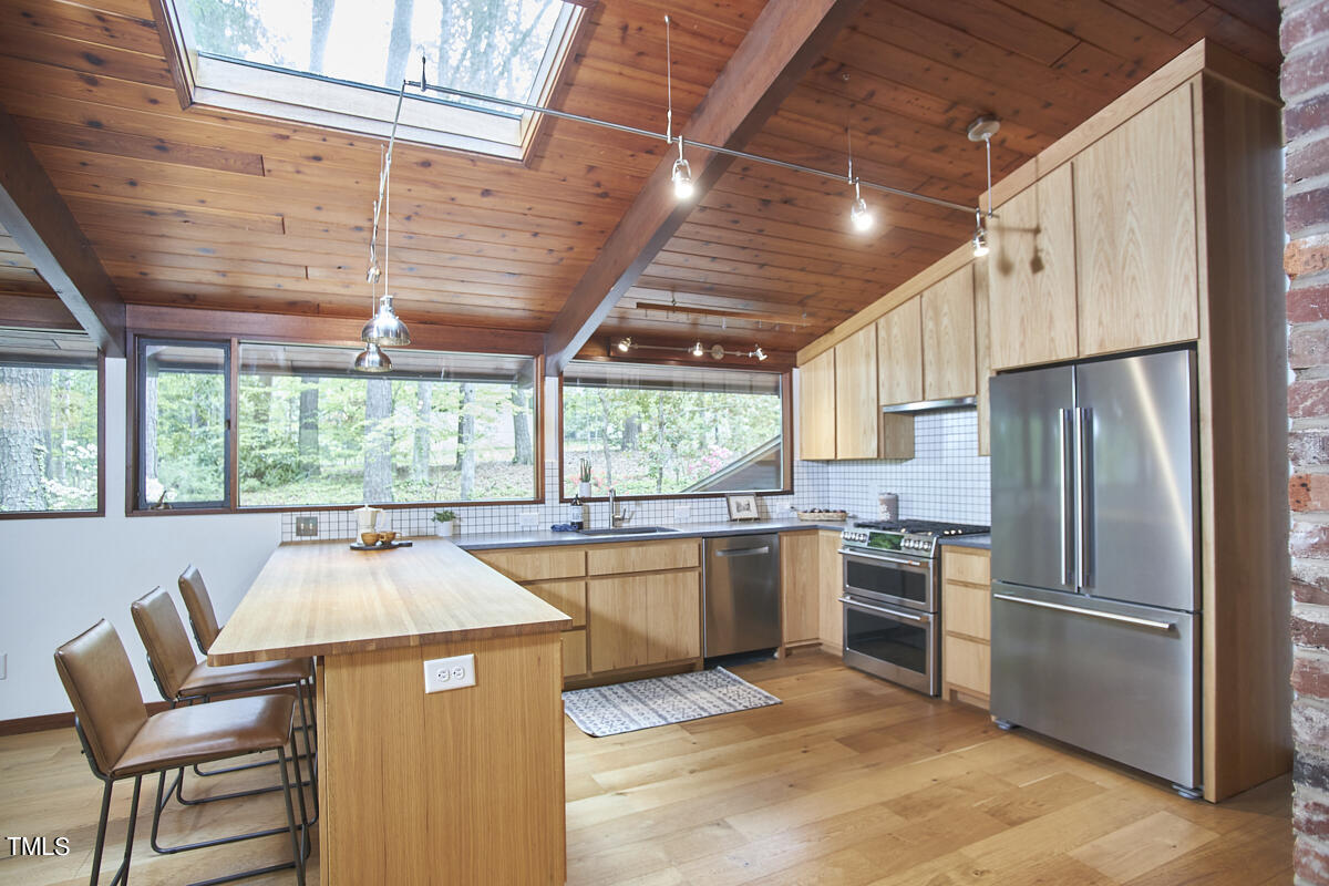 3524 Rugby Road Durham, NC 27707 - Photo 16 of 50 036