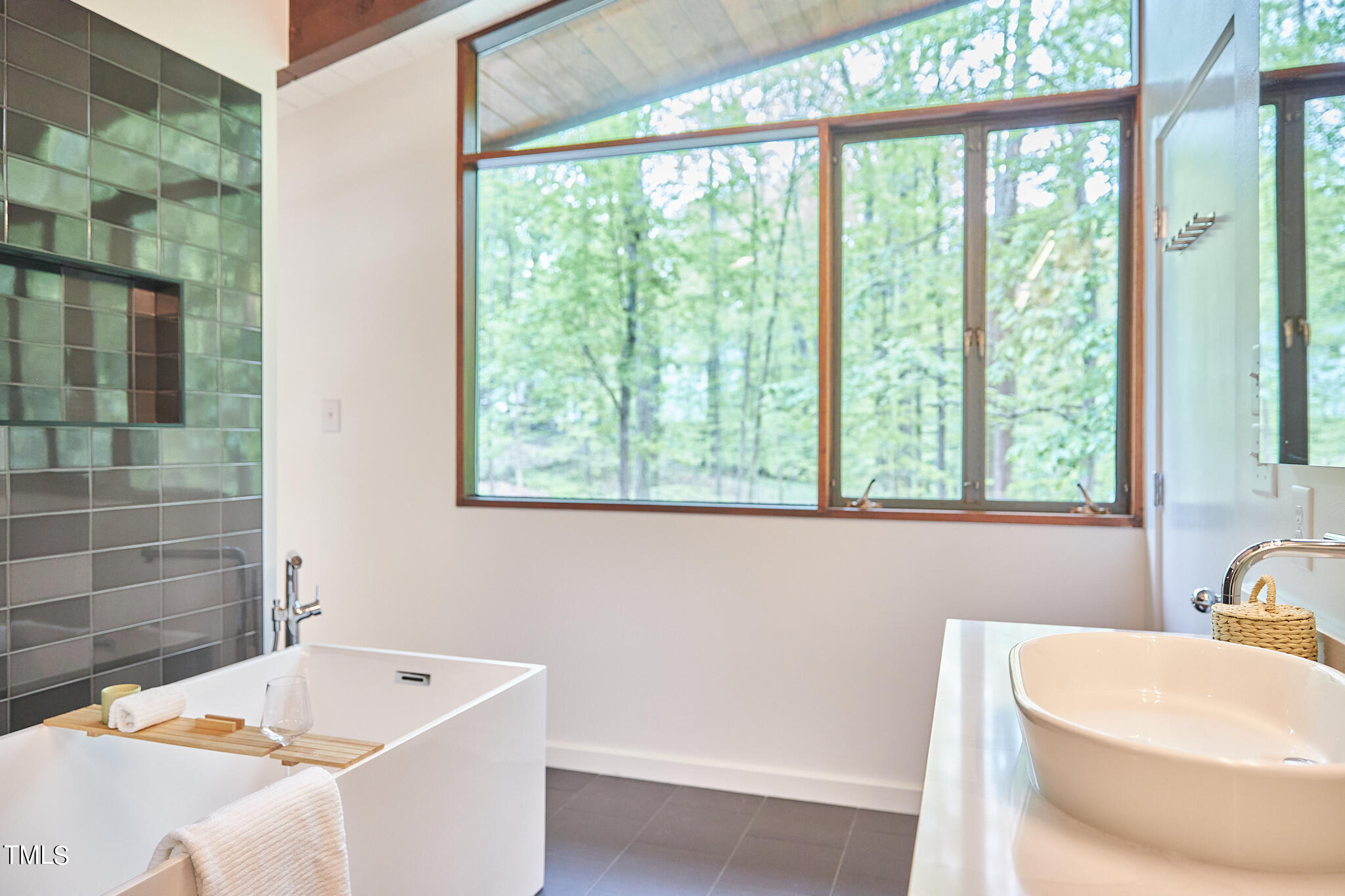 3524 Rugby Road Durham, NC 27707 - Photo 32 of 50 097