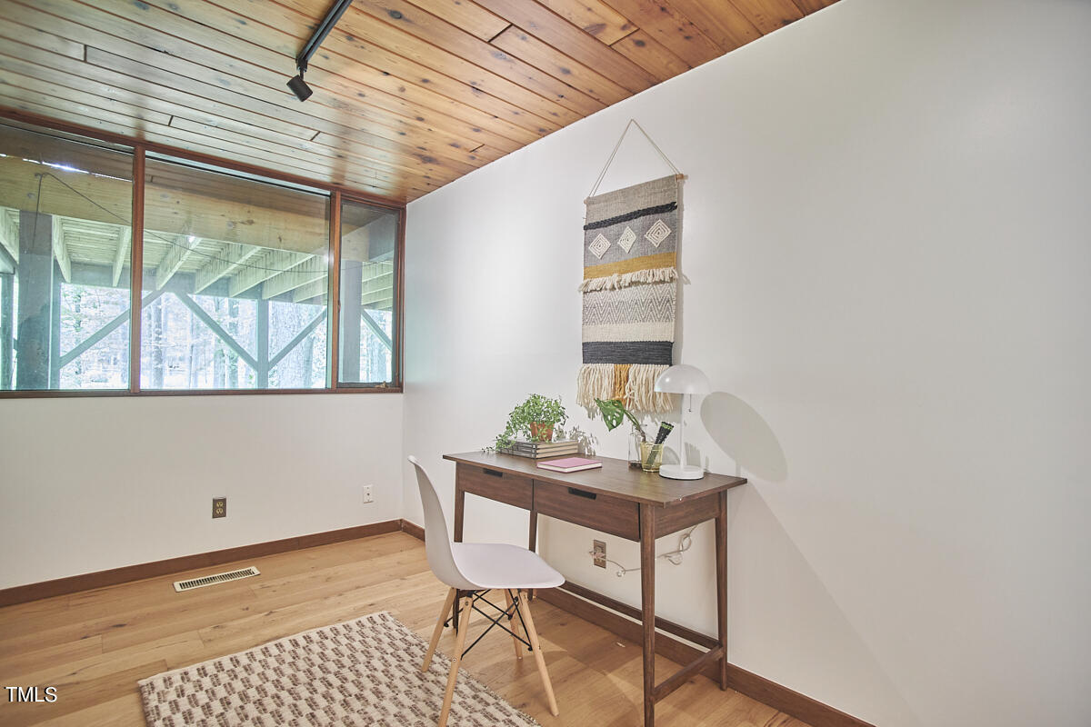 3524 Rugby Road Durham, NC 27707 - Photo 41 of 50 063