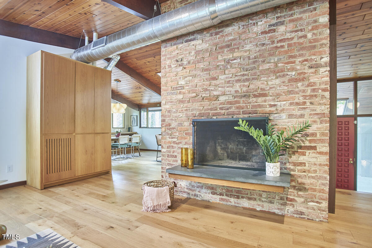 3524 Rugby Road Durham, NC 27707 - Photo 6 of 50 034