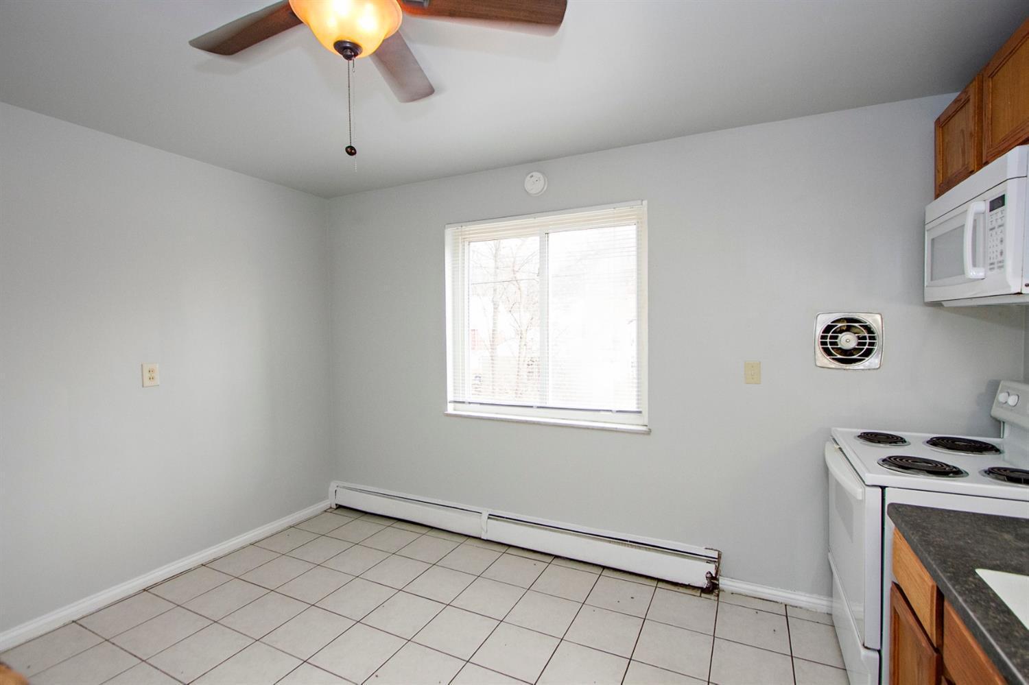 2302 Galbraith Road, Unit D3 Cincinnati, OH 45239 - Photo 7 of 23