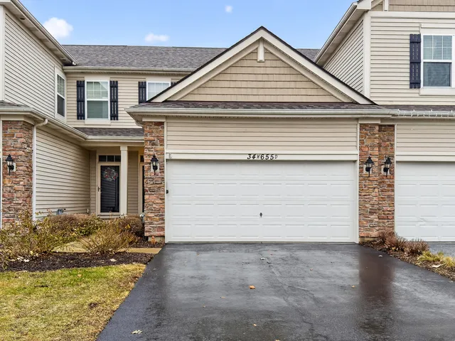 $349,900 | 34-w655 Roosevelt Avenue, Unit D, St. Charles, IL 60174